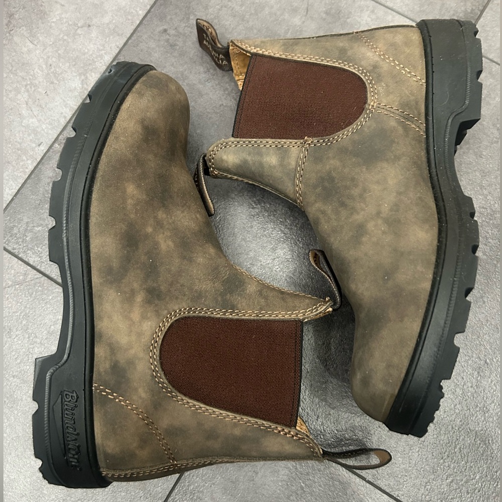 NWOT W7 Blundstone Brown Leather Boots